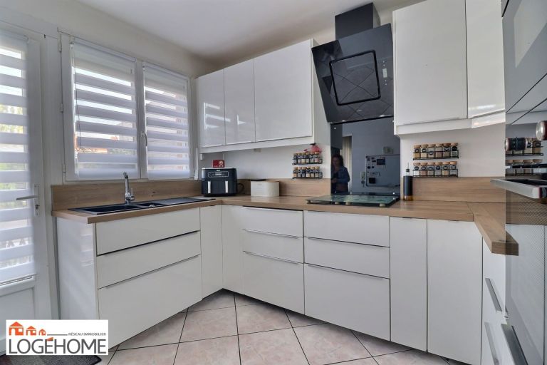 Vente maison à Faches-Thumesnil - Ref.GTRON248 - Image 1