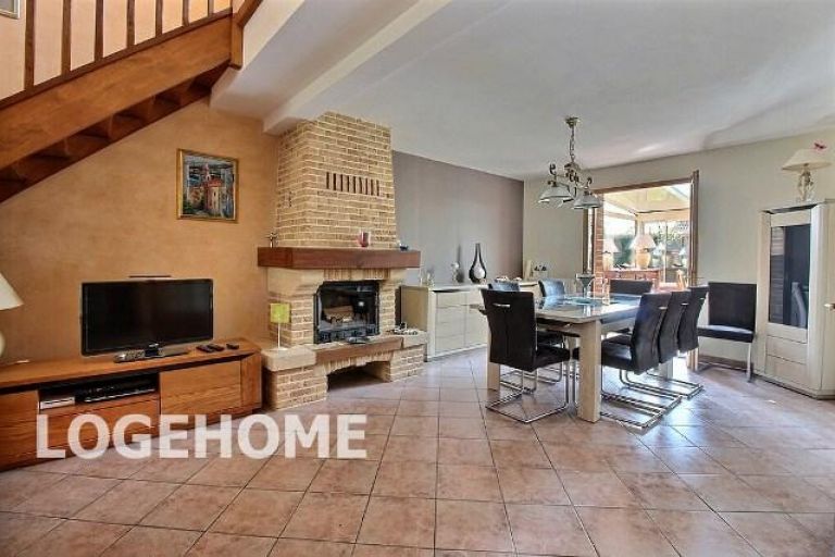 Vente maison à Hénin-Beaumont - Ref.CAR17831 - Image 1